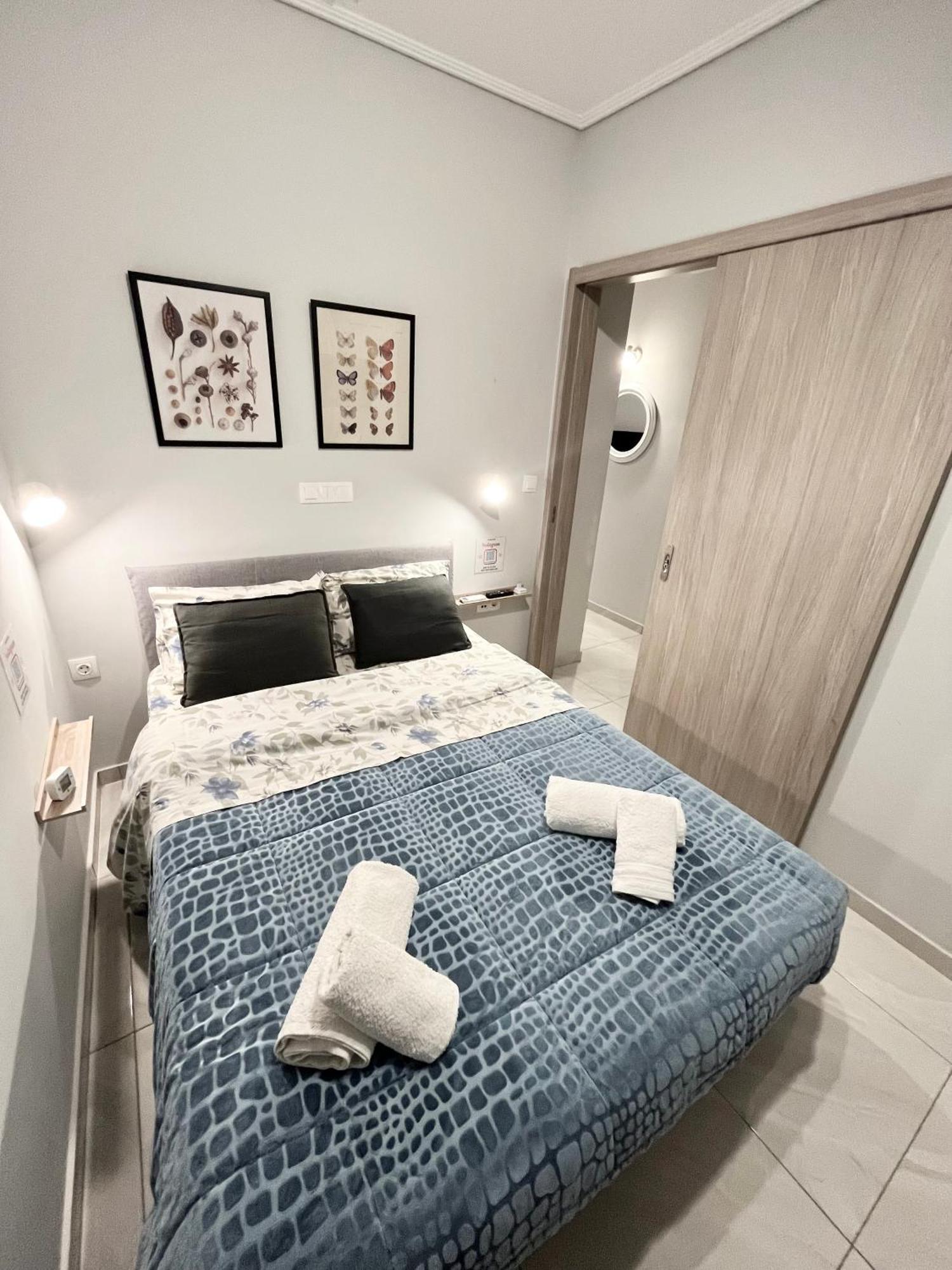 Blueline Apartment 3 Loutraki  Bagian luar foto